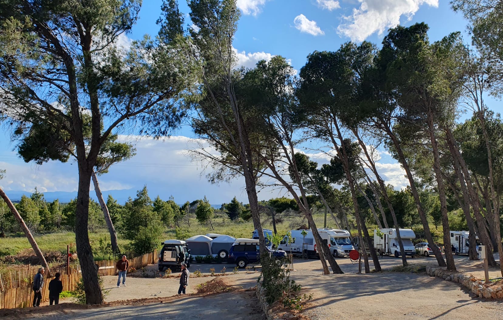 Photo montrant empacement car lbdp le de – #54671 | Camping Familial & Mobil-Home Photo montrant empacement car lbdp le de (empacement car lbdp)