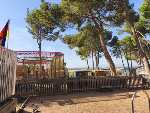 jeux enfants bois naturel #lbdp leboisde pins camping familial.jpeg