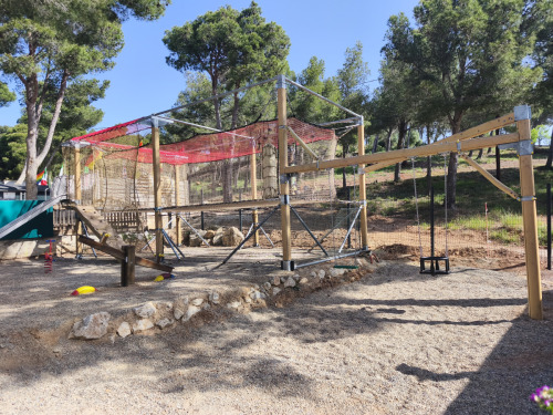 photo jeux enfants lbdp le bois de pins camping famillial 66 occitanie