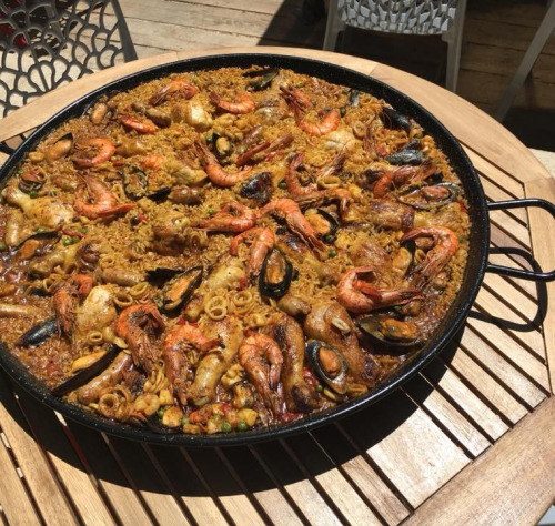 paella-soiree-a-theme-lbdp-le-bois-de-pins-camping-famillial-